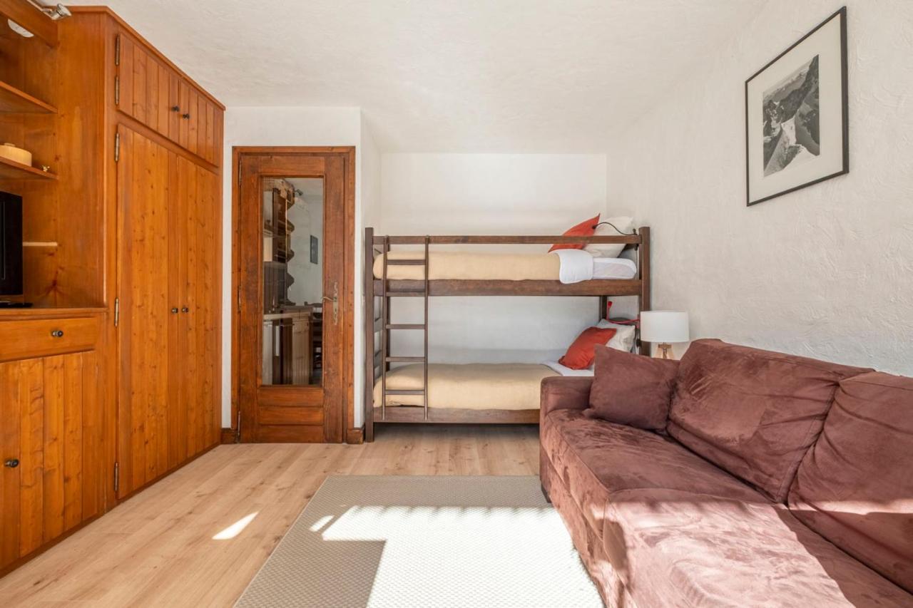 Nice Studio With Balcony In Chamonix Exterior photo